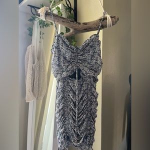 Light blue floral dress! 🤍